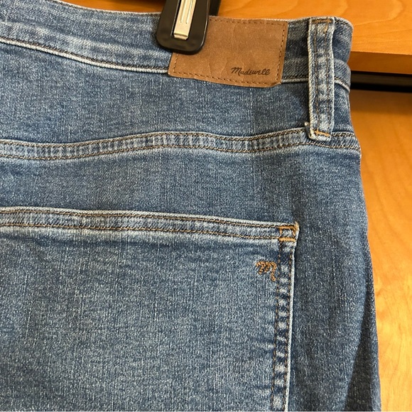 Madewell Perfect Curvy Vintage Jean - Picture 3 of 6